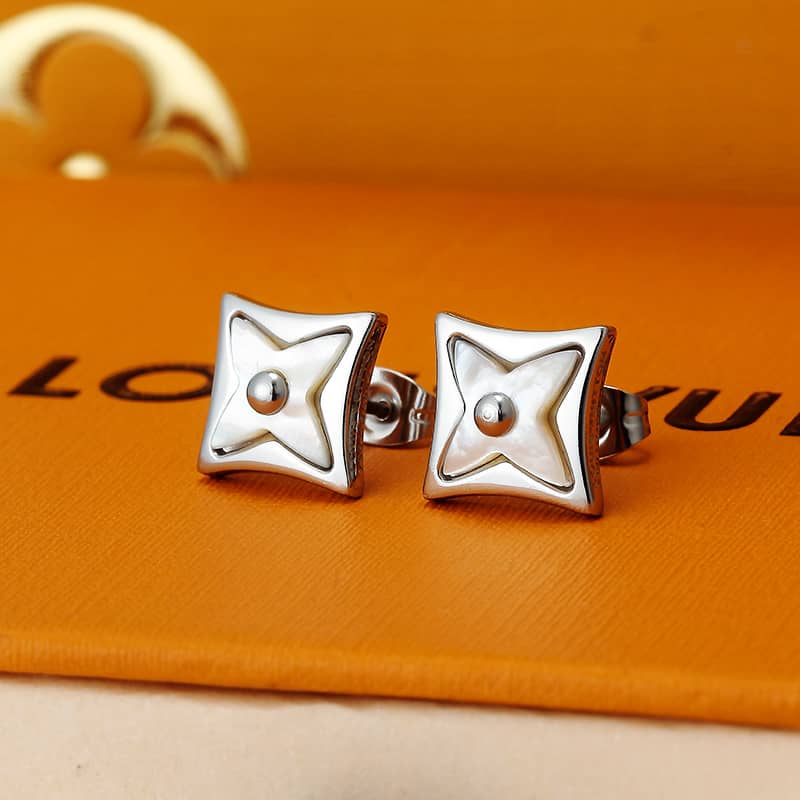 Wholesale Louis Vuitton Logo Earrings