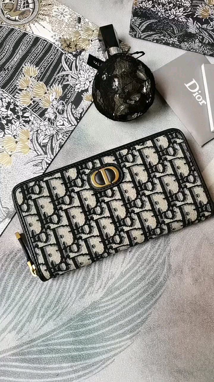 Dior Oblique