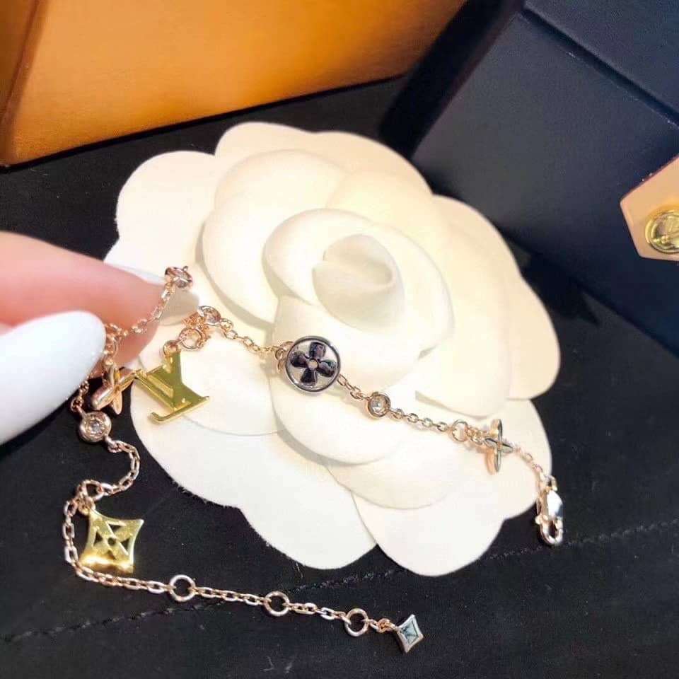 Replica Louis Vuitton Bracelet
