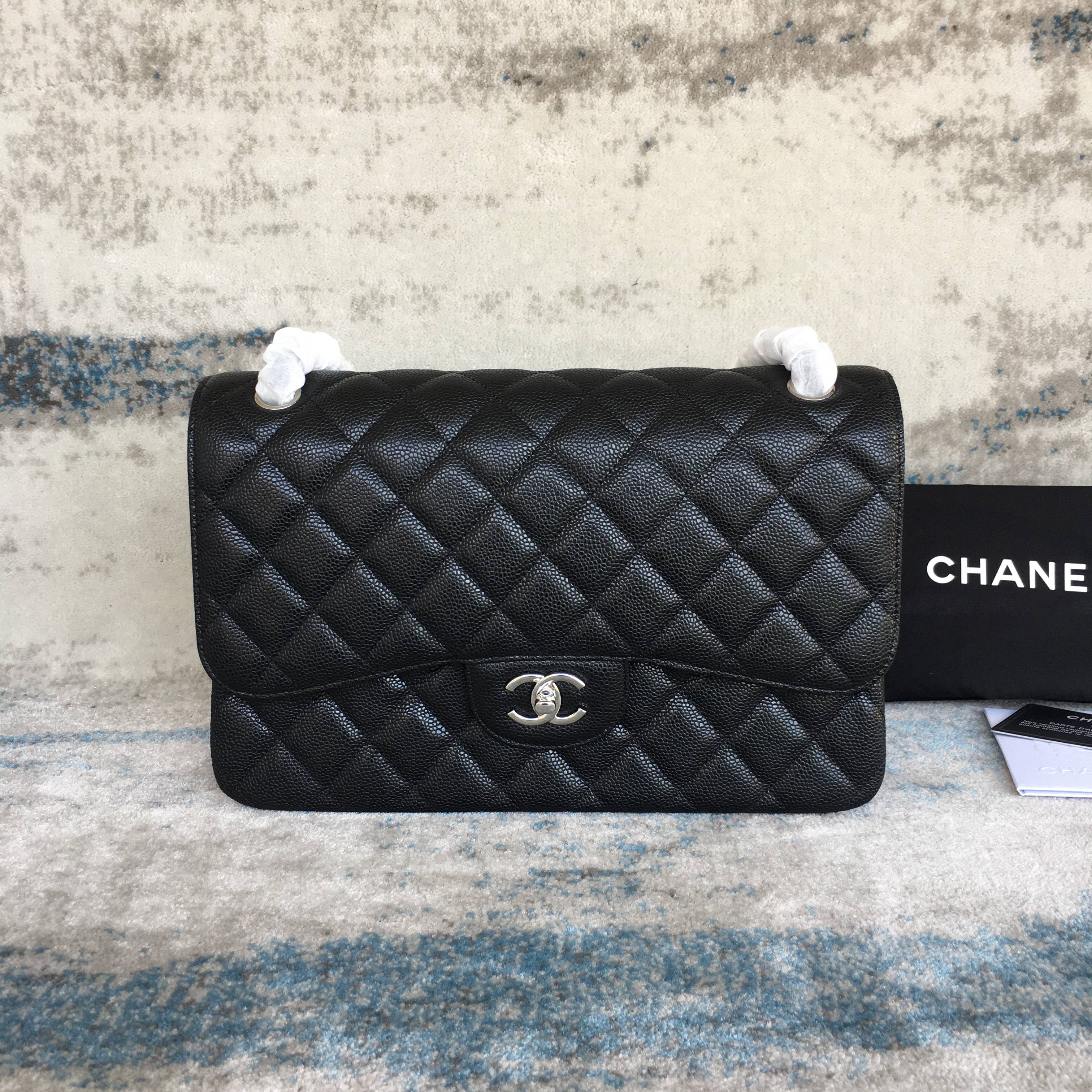 CHANEL Jumbo CLASSIC HANDBAG