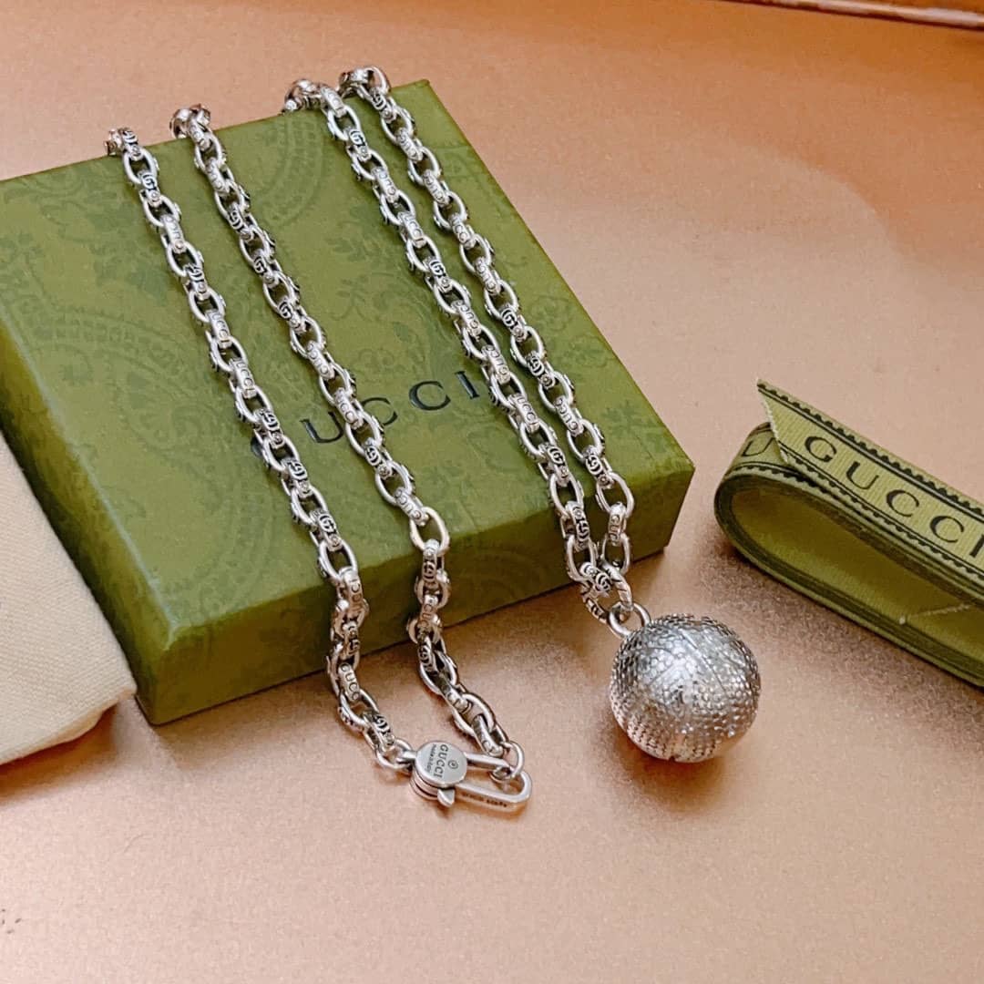 7 Star Gucci Necklace