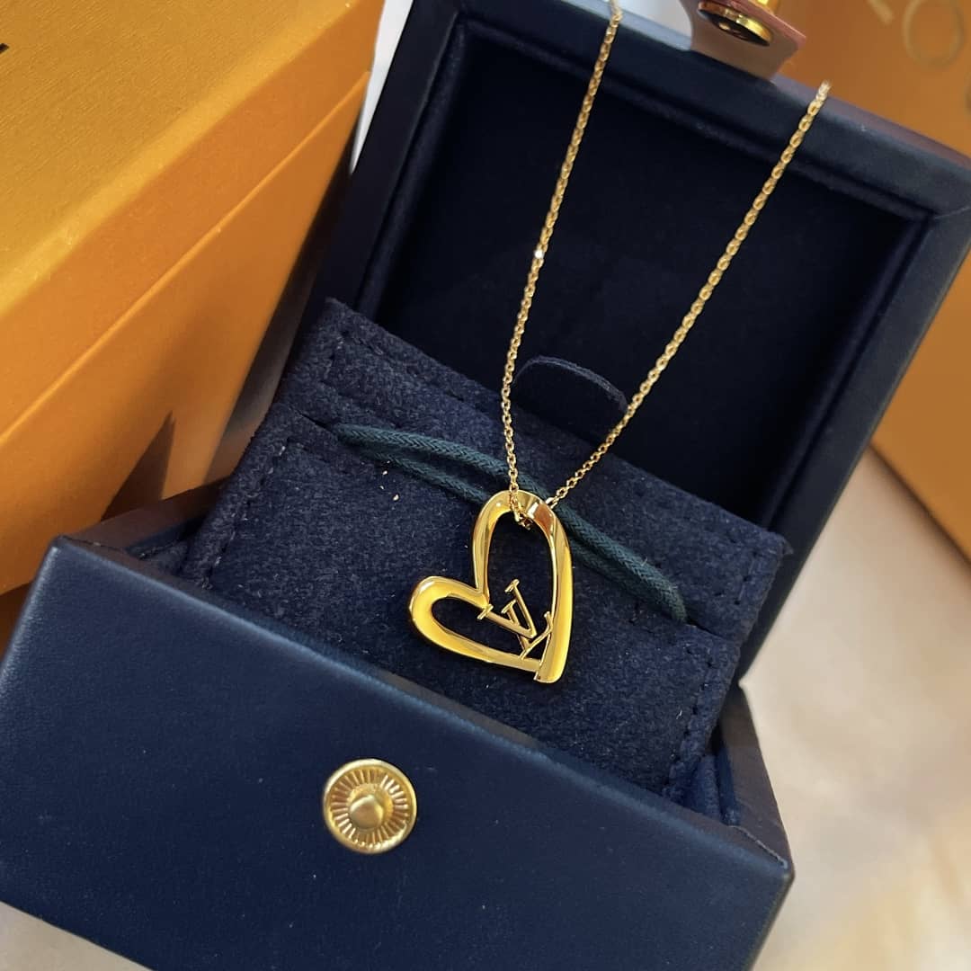 7 Star Louis Vuitton Necklace