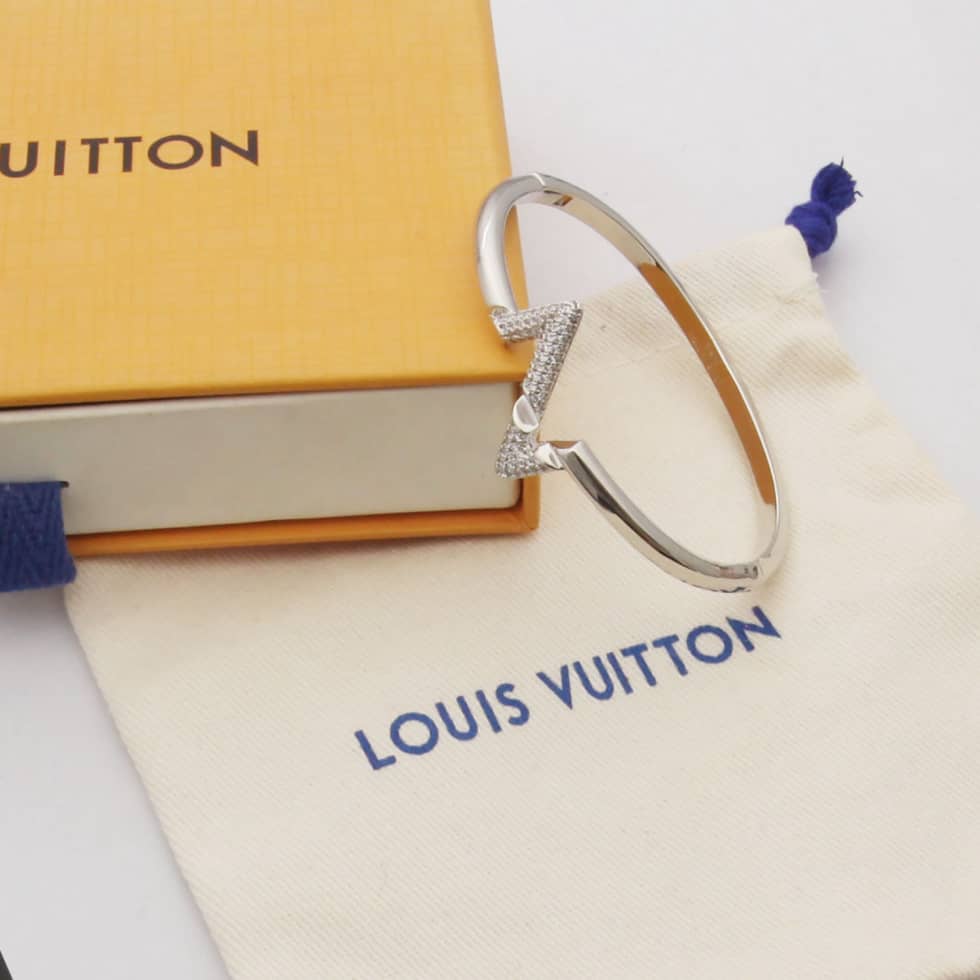 Louis Vuitton Cheap Luxury Bracelet
