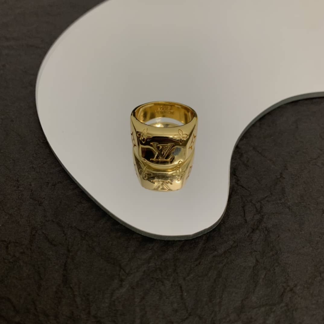High Quality Louis Vuitton Replica Ring