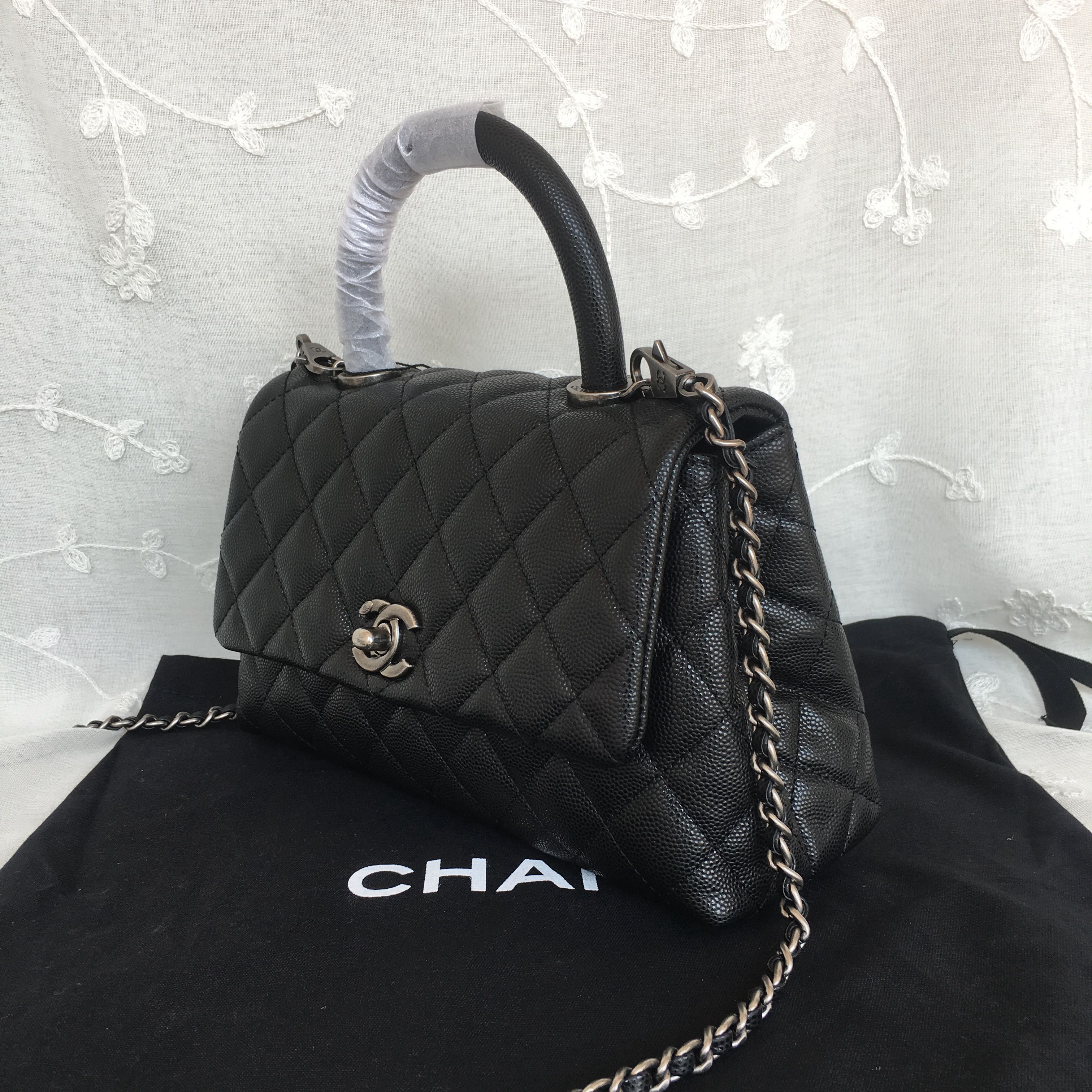 CHANEL FLAP BAG WITH TOP HANDLE A92990