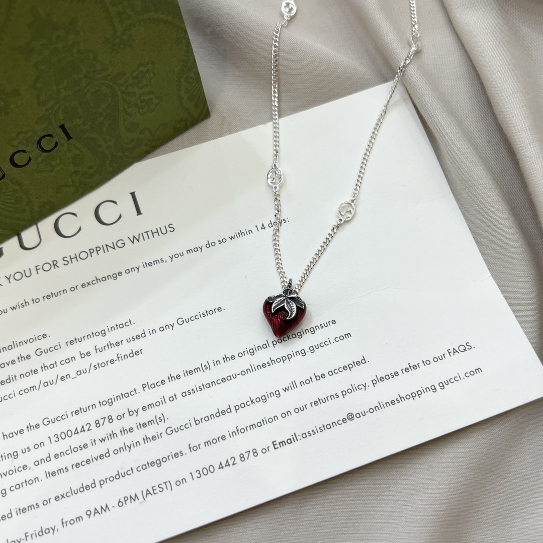 G*U 925 Sterling silver Double G Strawberry necklace
