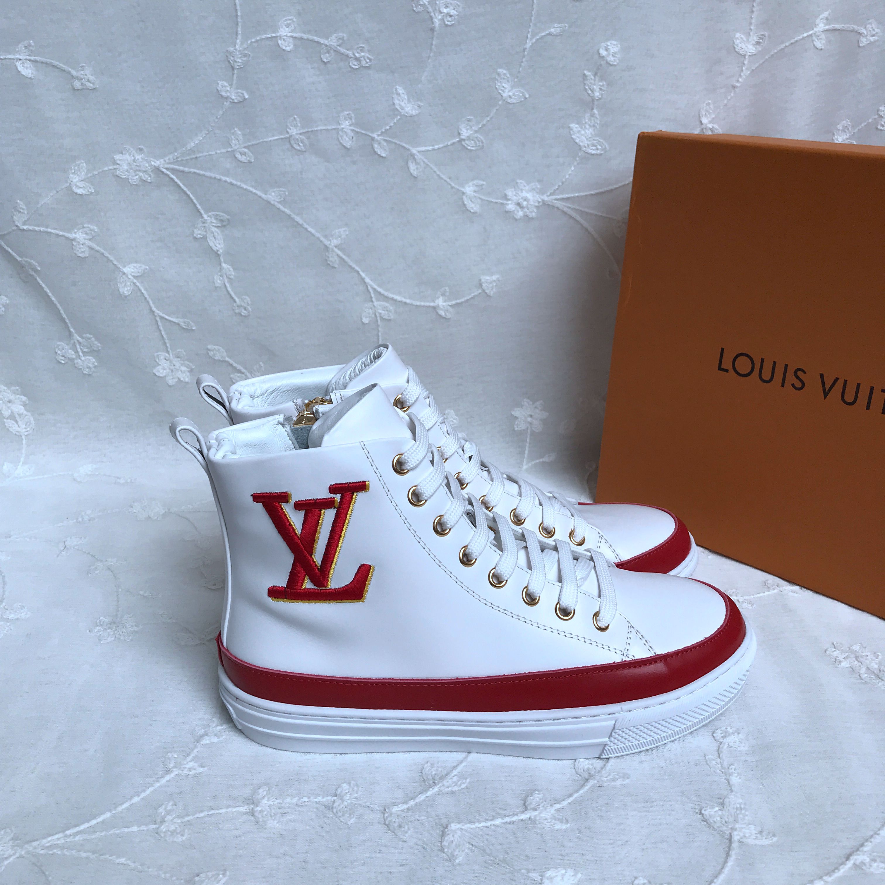 LV High-top casual shoes 429747