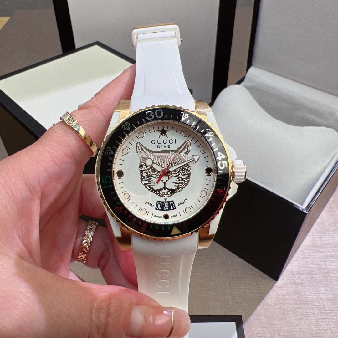 Gucci GUCCI DIVE series 559821 I8610 8504 watch
