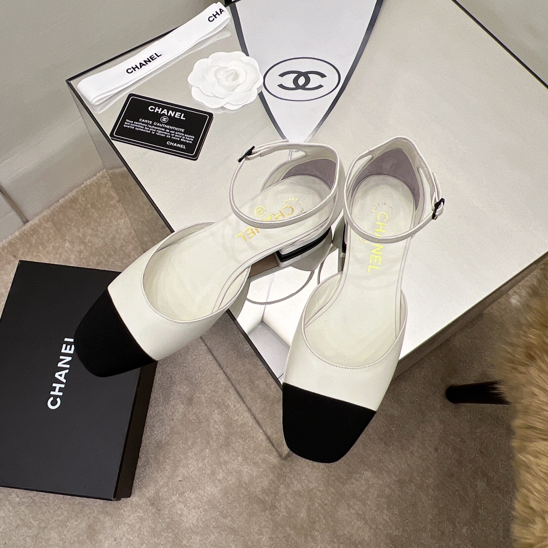 Chanel Shoes125