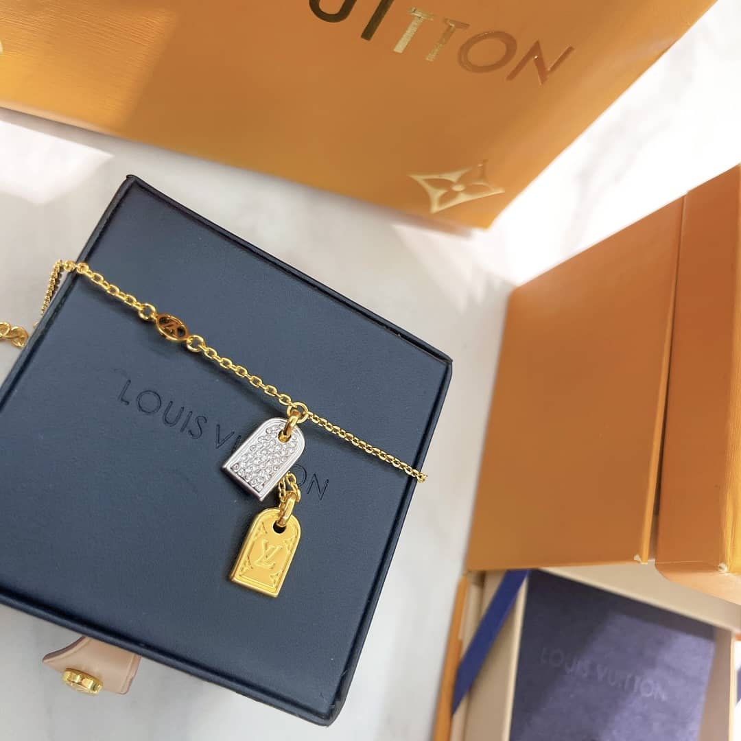 Fake Louis Vuitton Designer Bracelet Wholesale