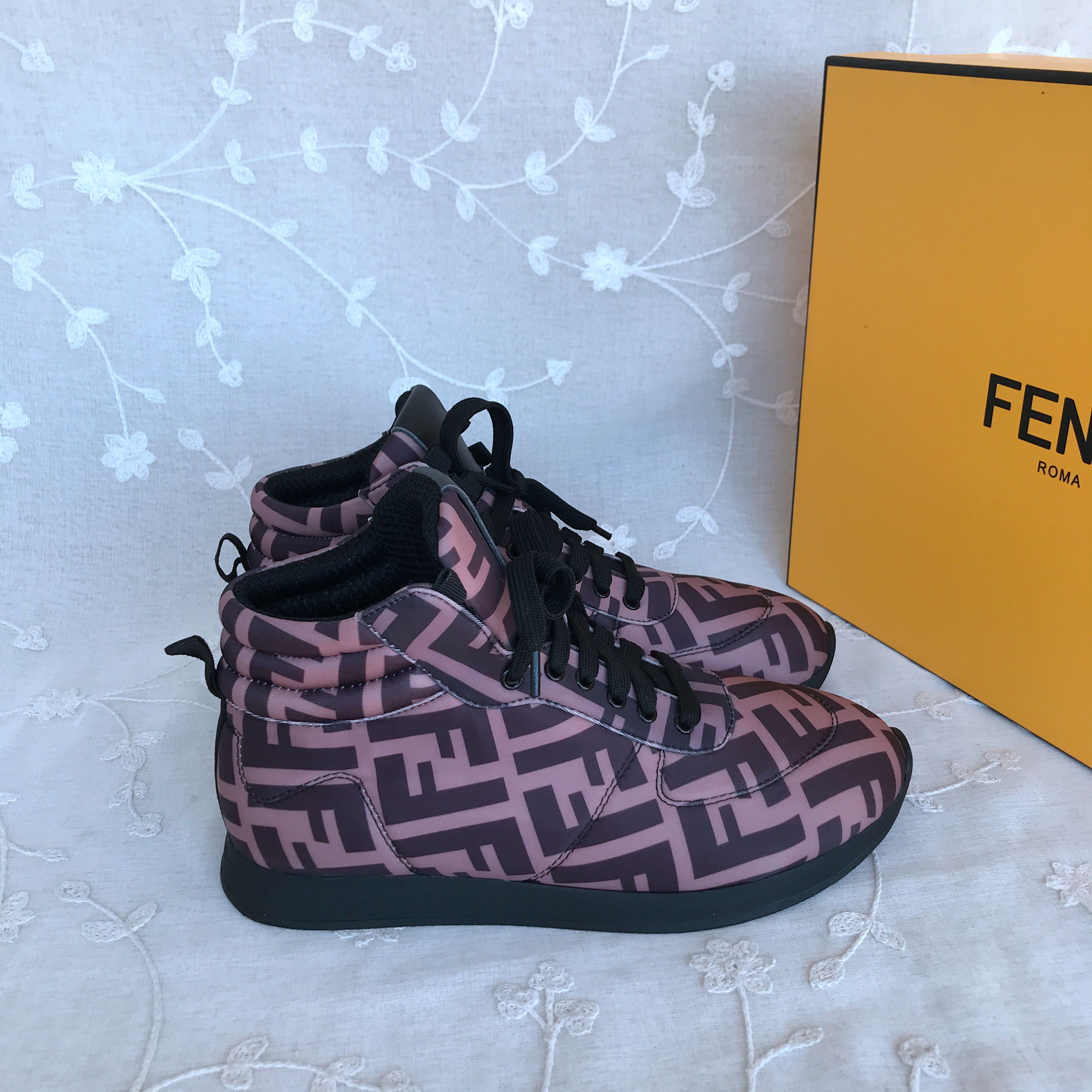 Fendi Casual Shoes