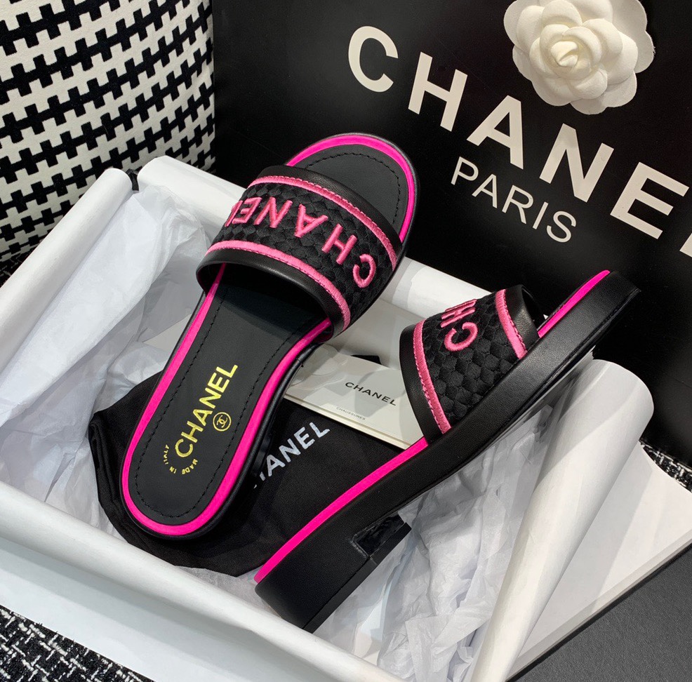 Chanel Shoes340