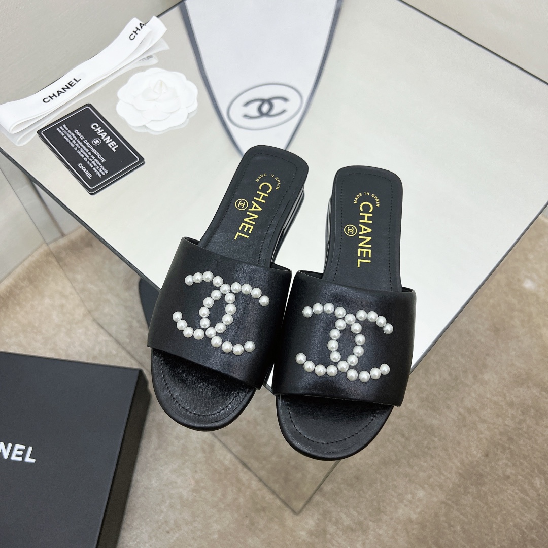 Chanel Shoes128