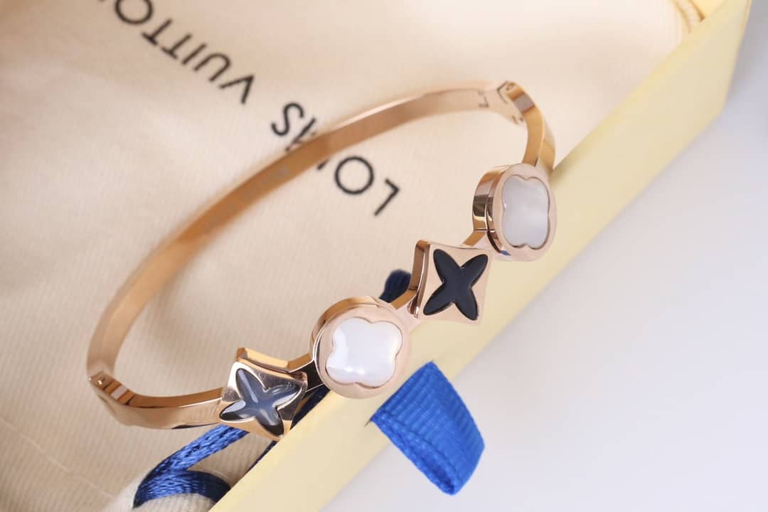 1:1 Louis Vuitton Bracelet Online