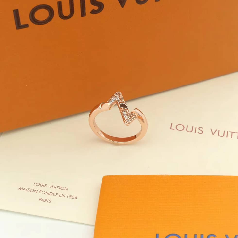 Wholesale Louis Vuitton AAA+ Ring