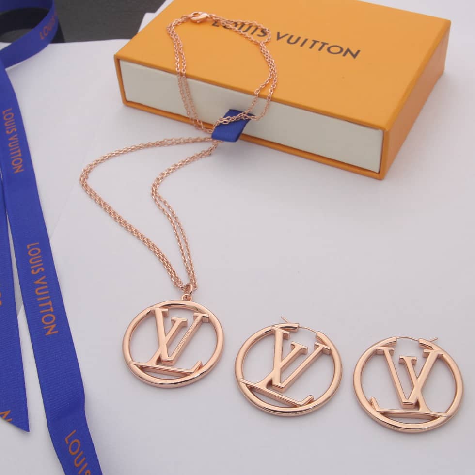 Louis Vuitton Imitation Designer Necklace Wholesale
