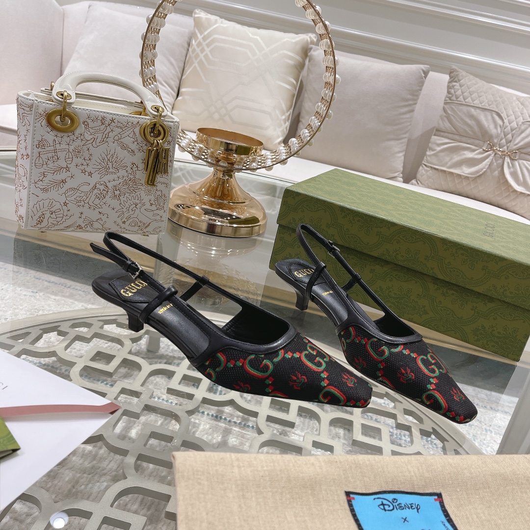 Gucci shoe437