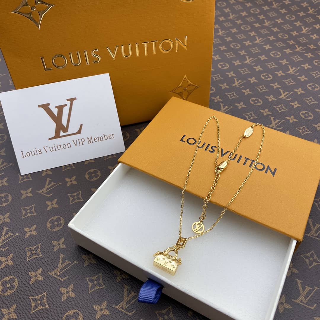 Knockoff Louis Vuitton Logo Necklace