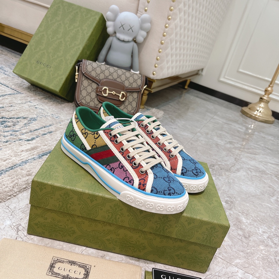 Gucci shoe127