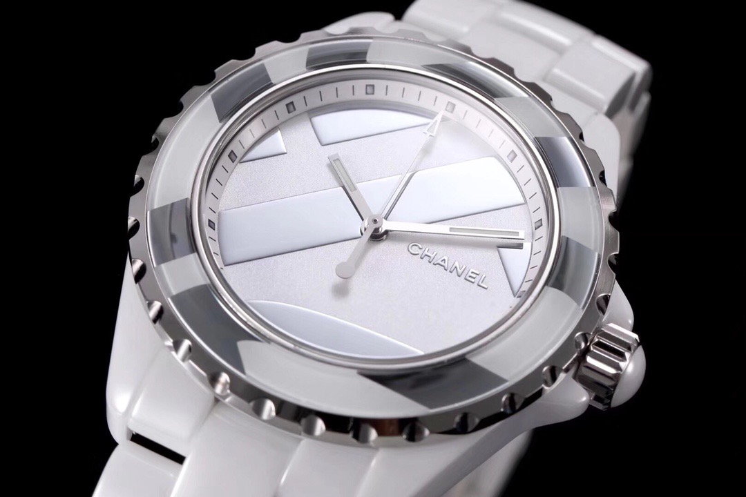 Chanel J12 series H5582 watch