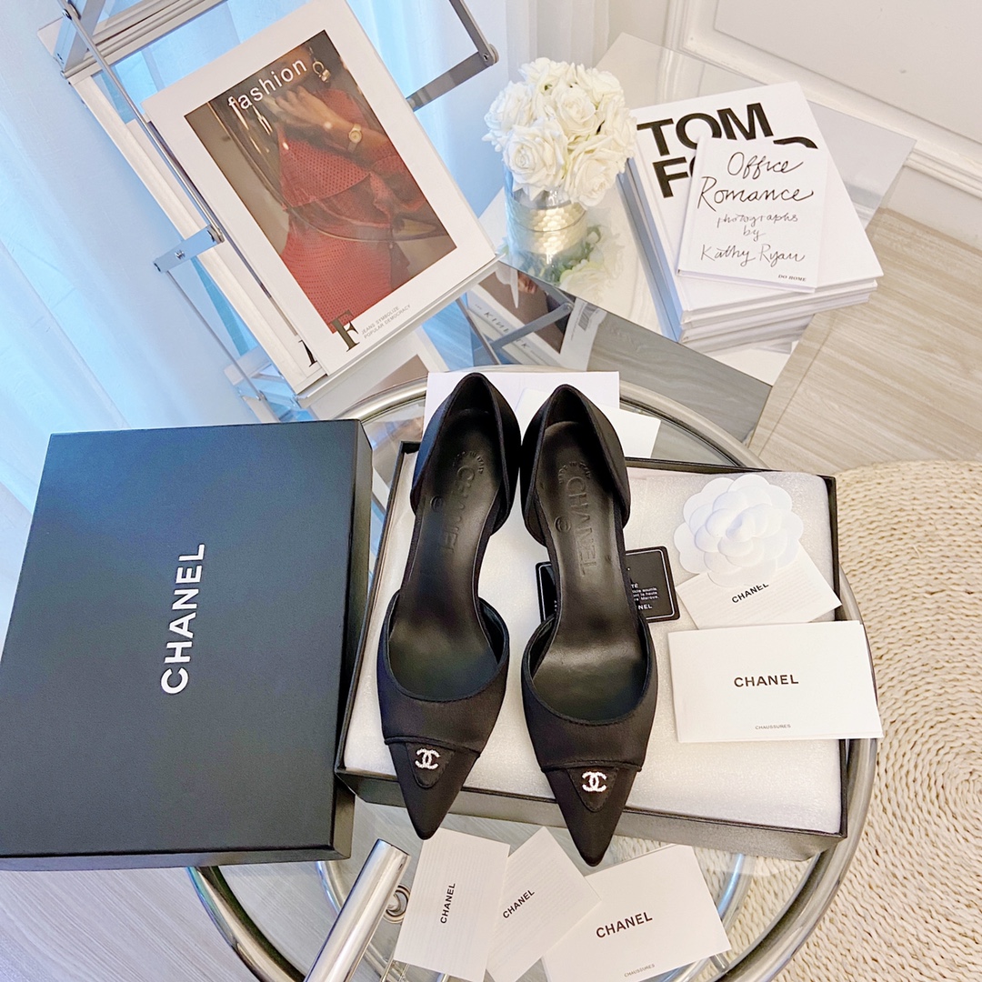 Chanel Shoes301