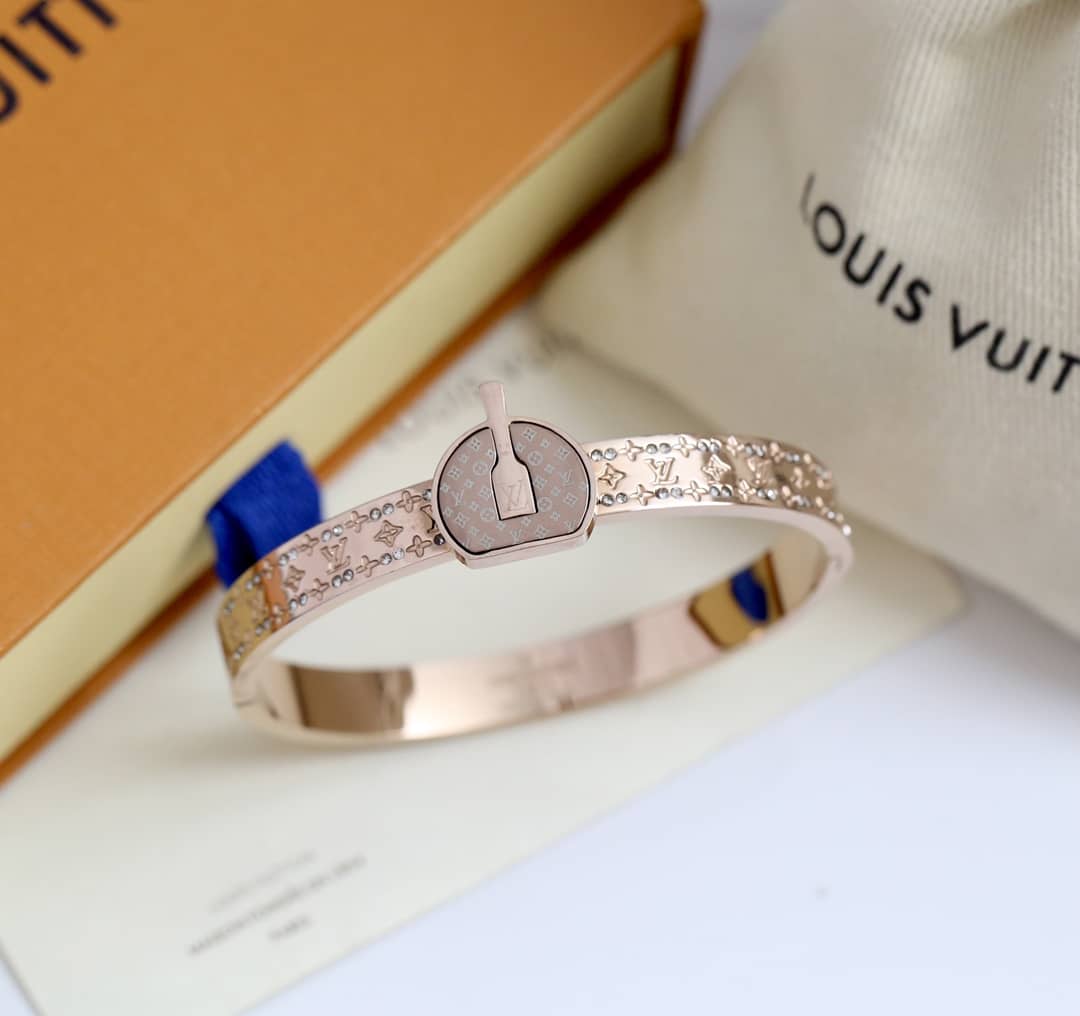 High Quality Louis Vuitton Replica Bracelet