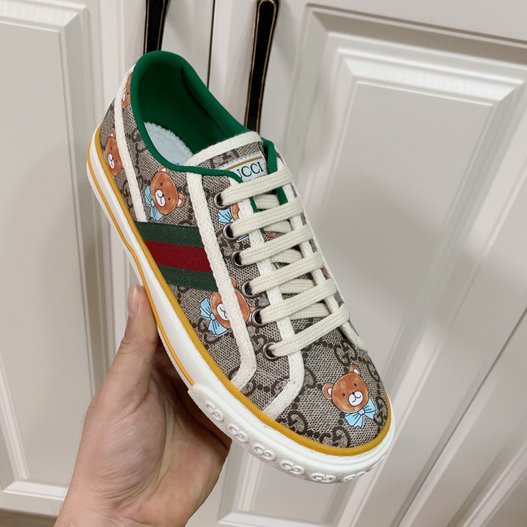 Gucci shoe101