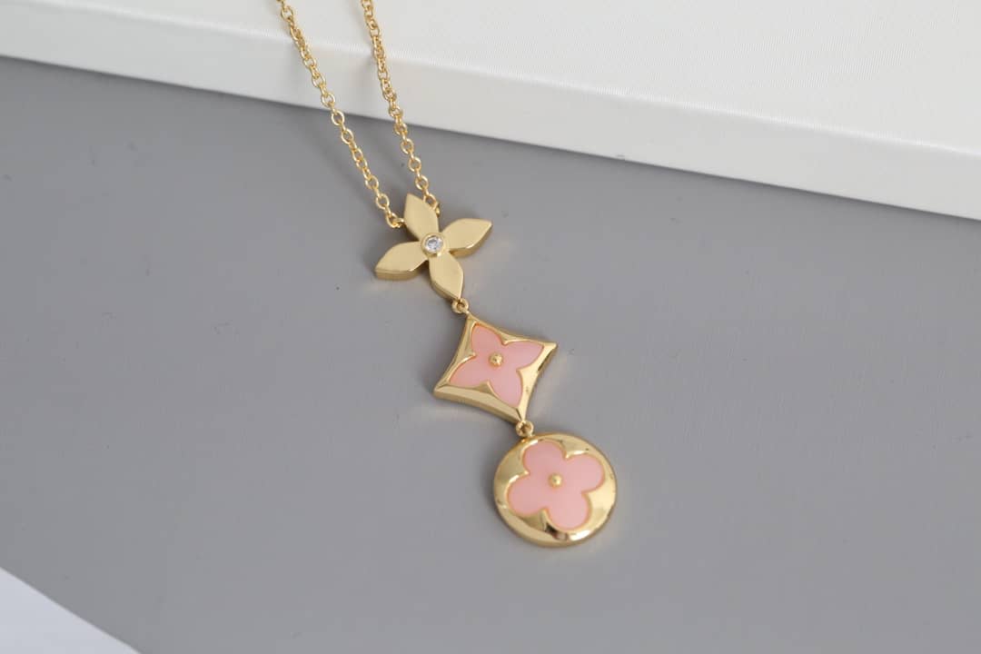 Luxury Louis Vuitton Classic AAA+ Necklace