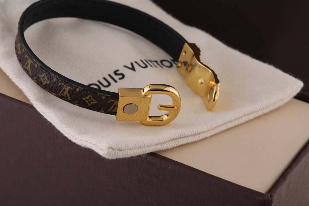 Louis Vuitton Best AAA Replica Bracelet