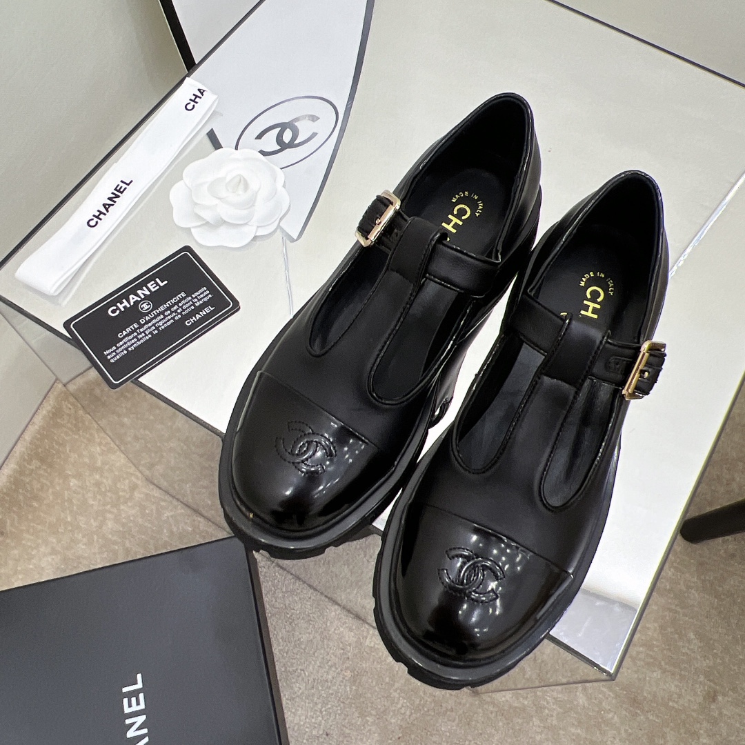 Chanel Shoes491