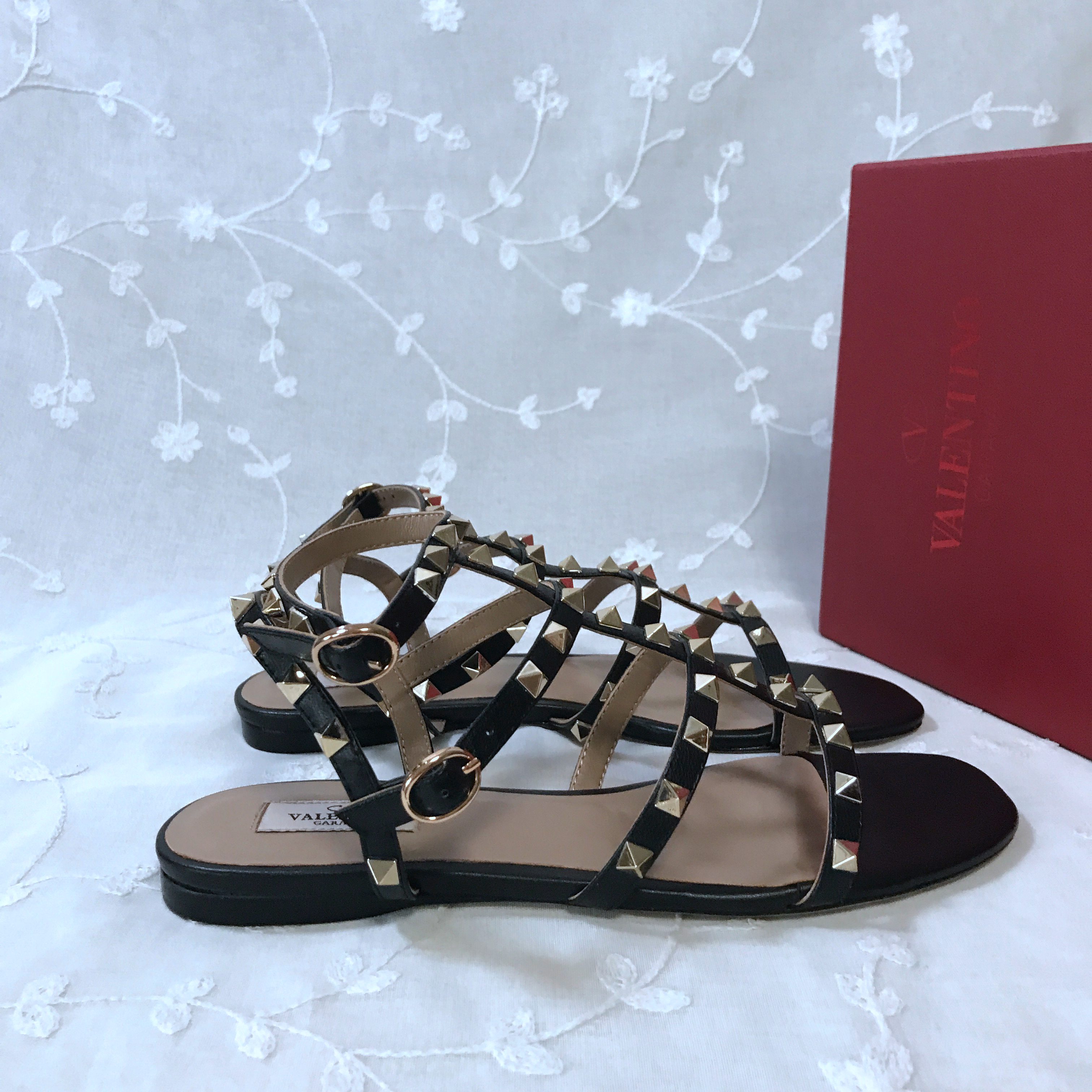 Valentino Classic Sandals 1336825