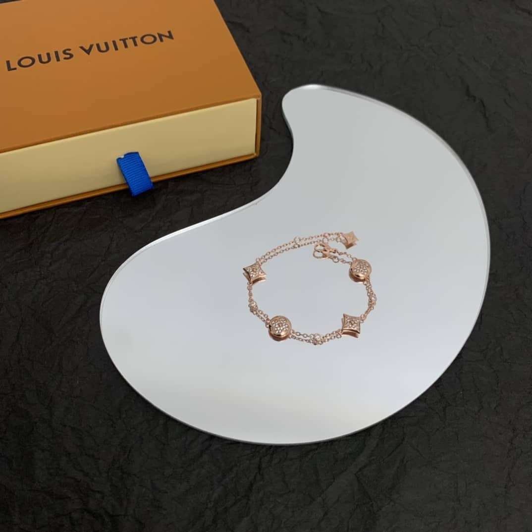 Luxury Louis Vuitton Classic AAA+ Bracelet