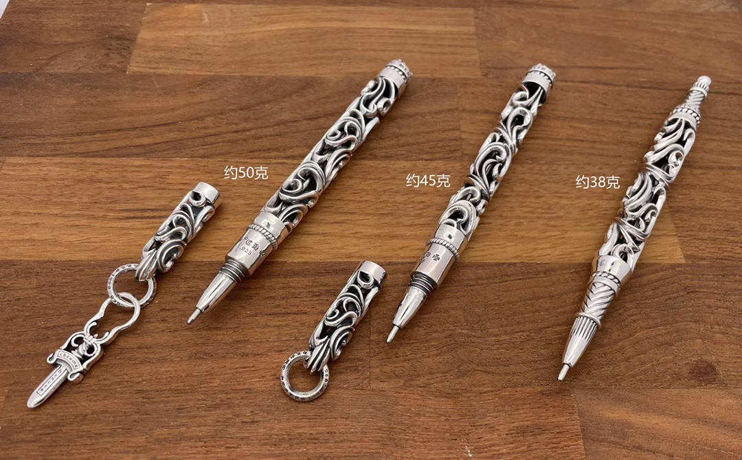 C*hrome* Hearts Lighter, key mouth, pen, set map