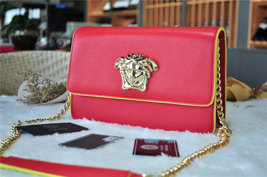 Versace AAA Quality Messenger Bags #597622