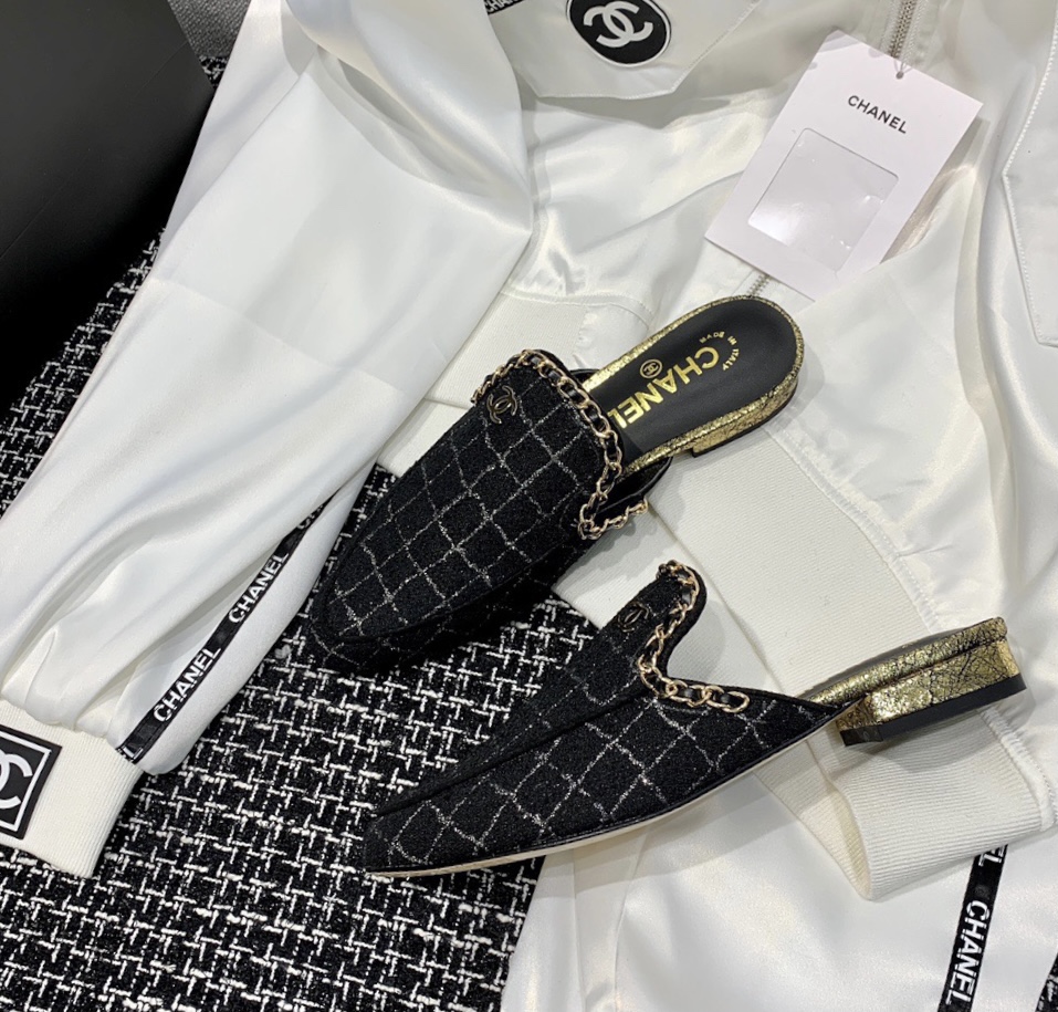 Chanel Shoes50