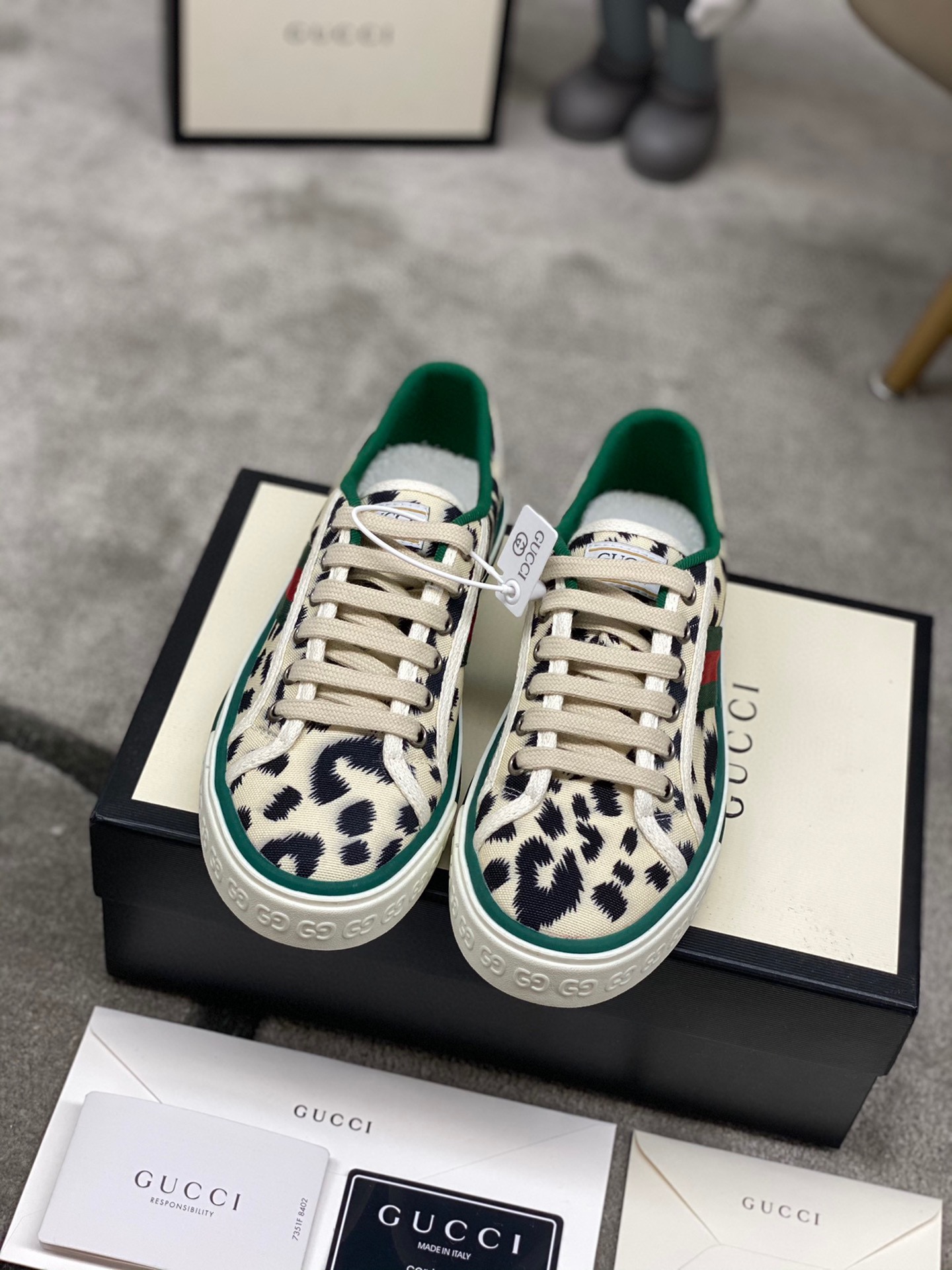 Gucci shoe197