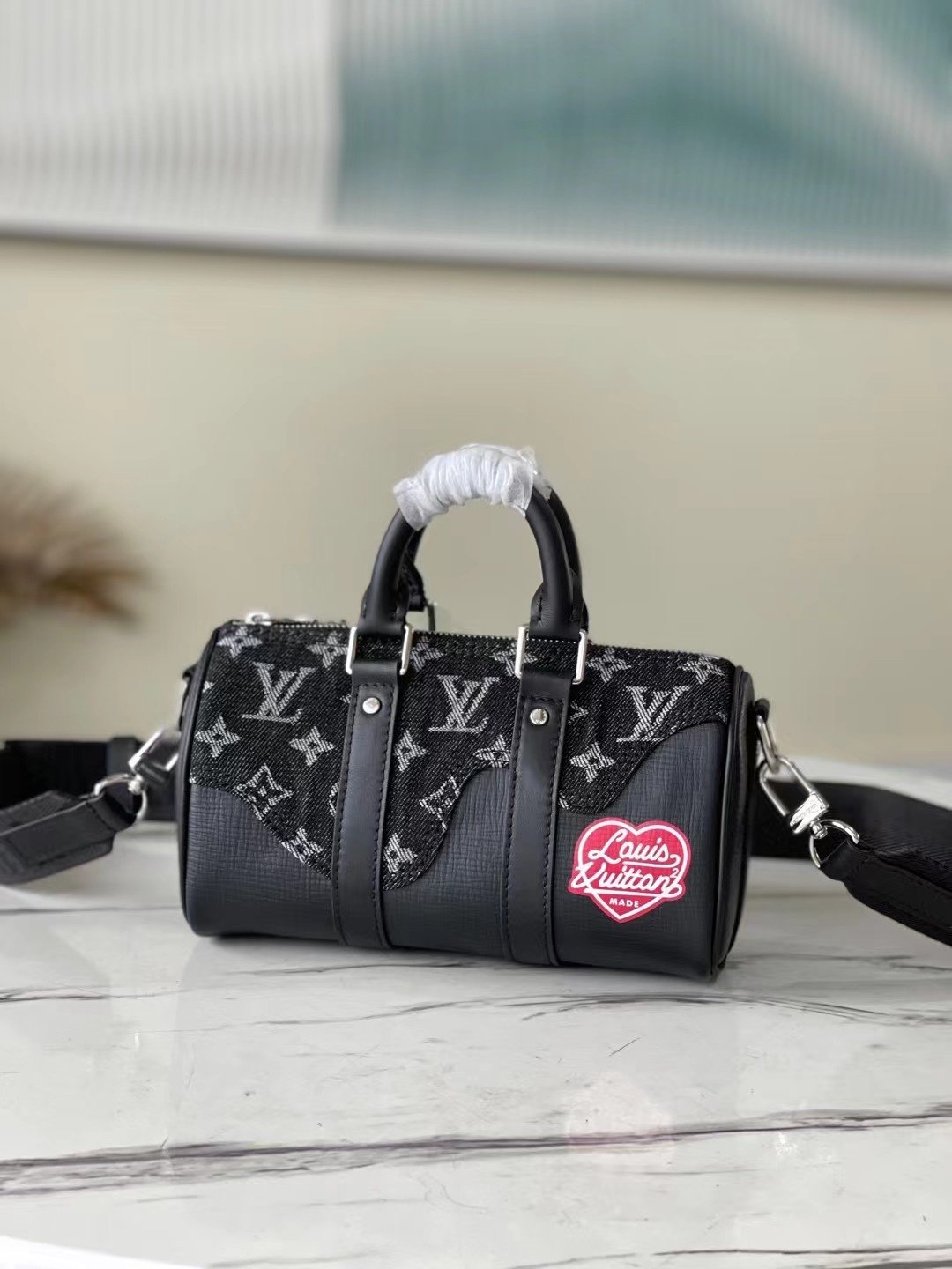 LV Everyday Shoulder bag