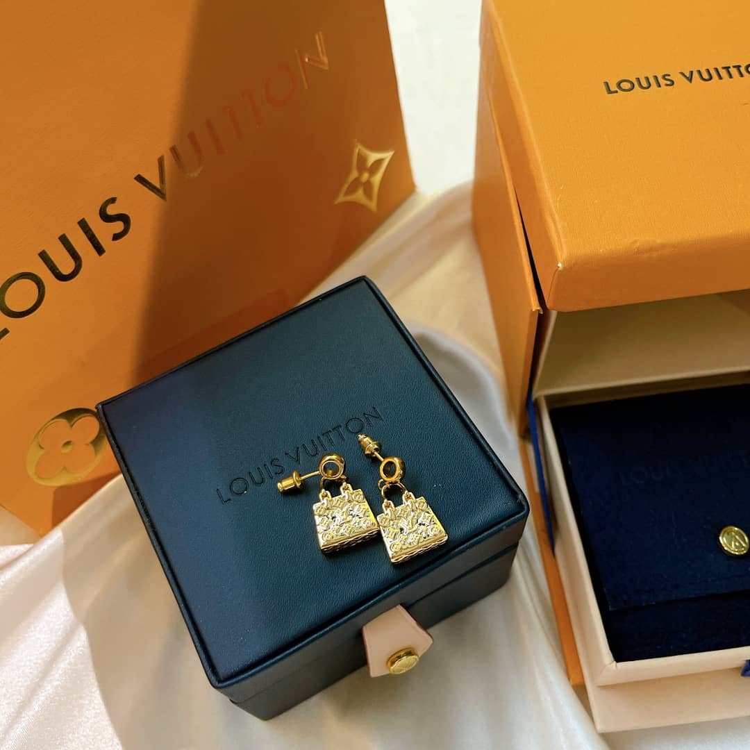 Luxury Louis Vuitton Classic AAA+ Earrings