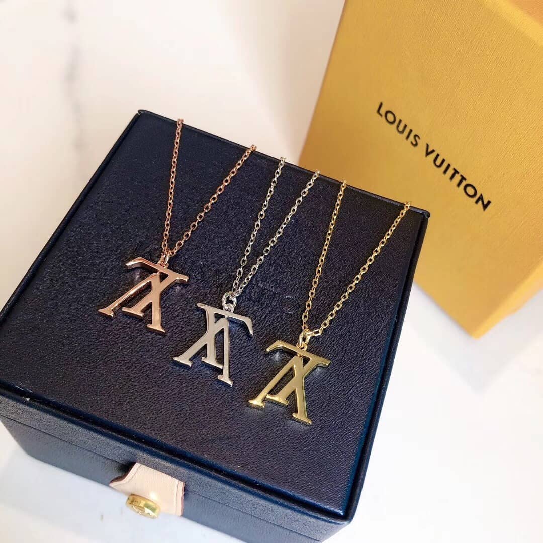 Wholesale Louis Vuitton AAA+ Necklace