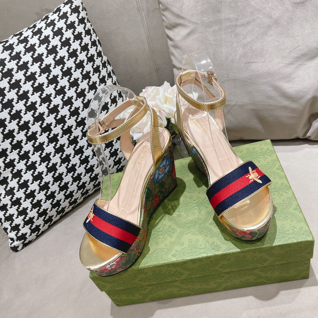 Gucci shoe459