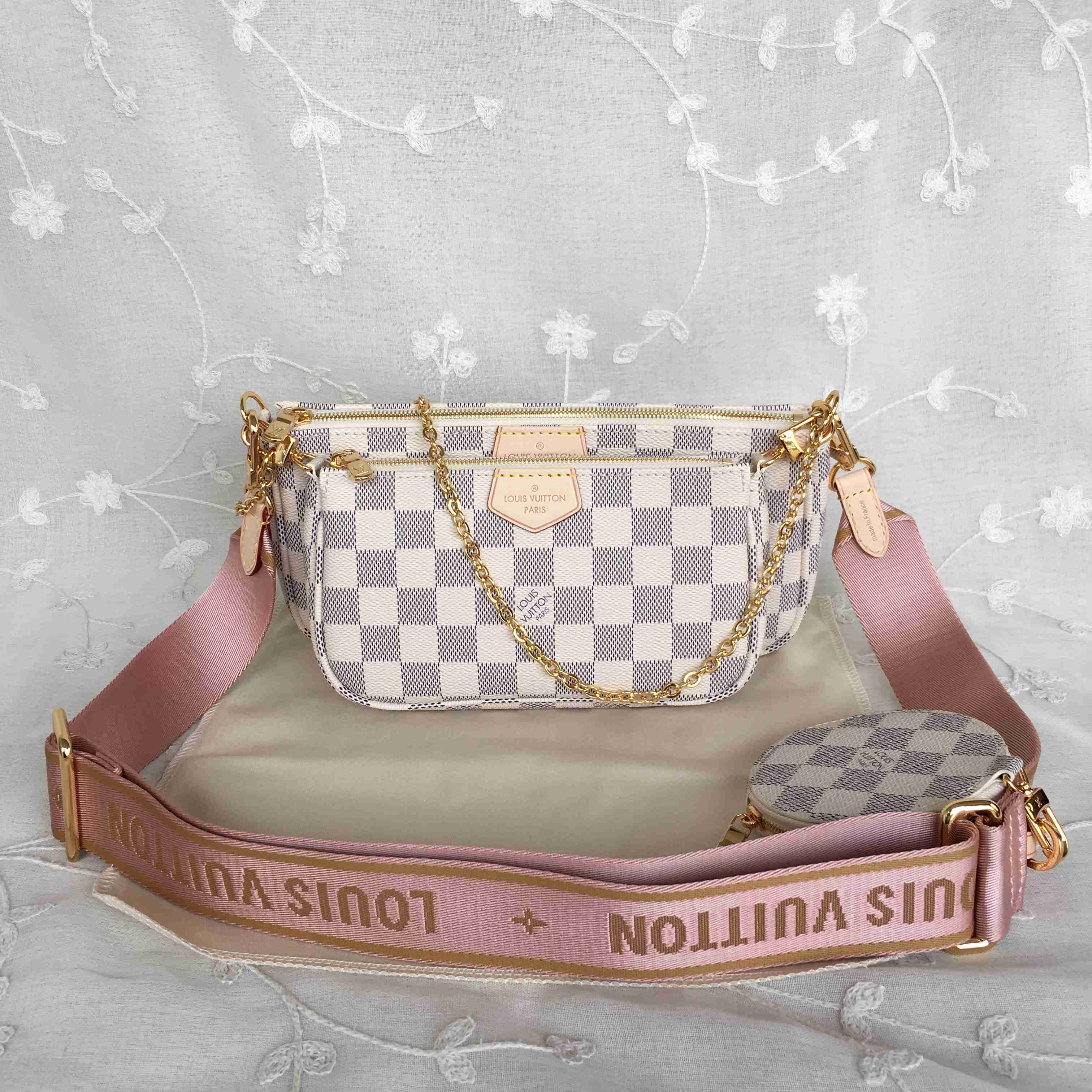 LV MULTI POCHETTE ACCESSORIES M44813