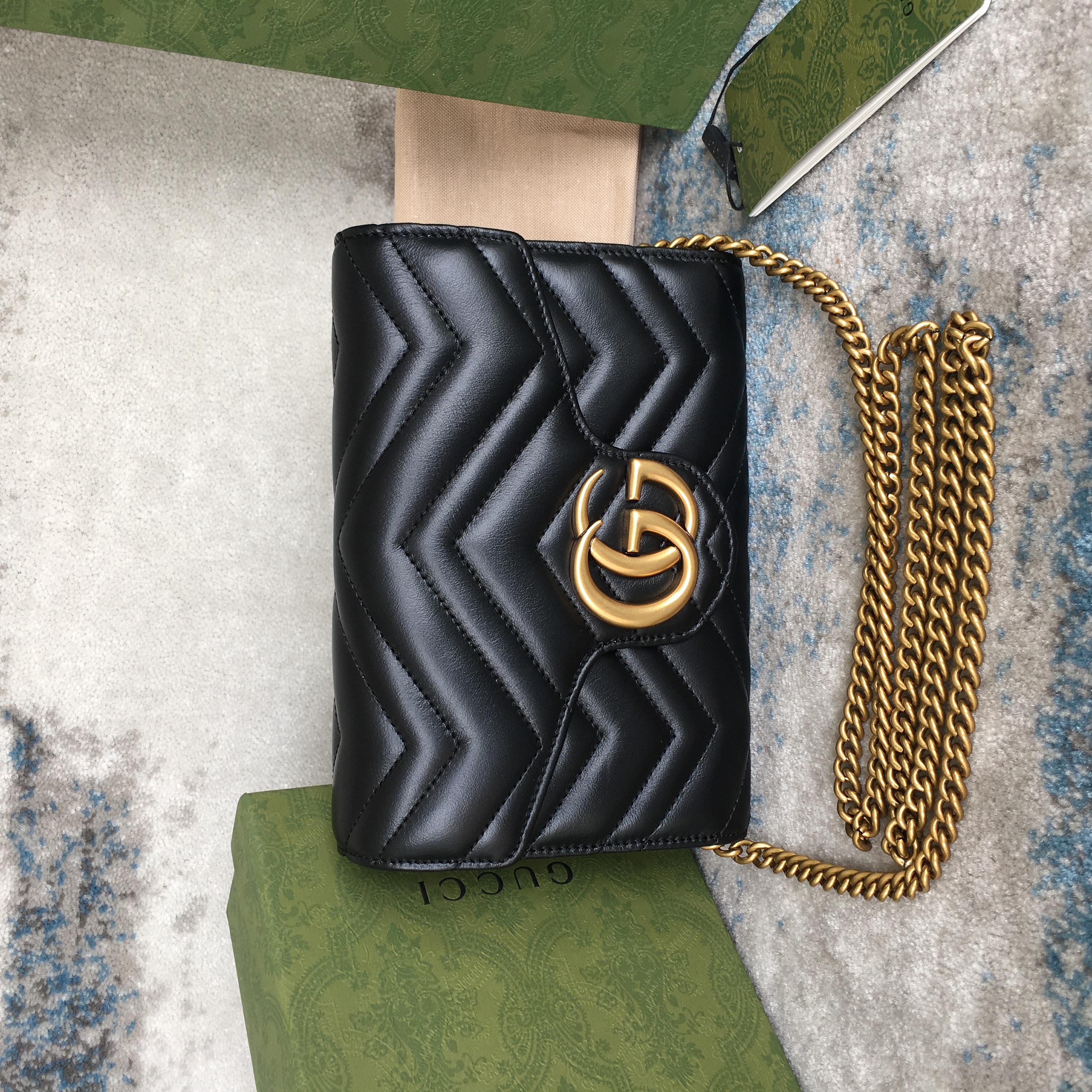 Gucci Marmont matelassé mini bag 474575