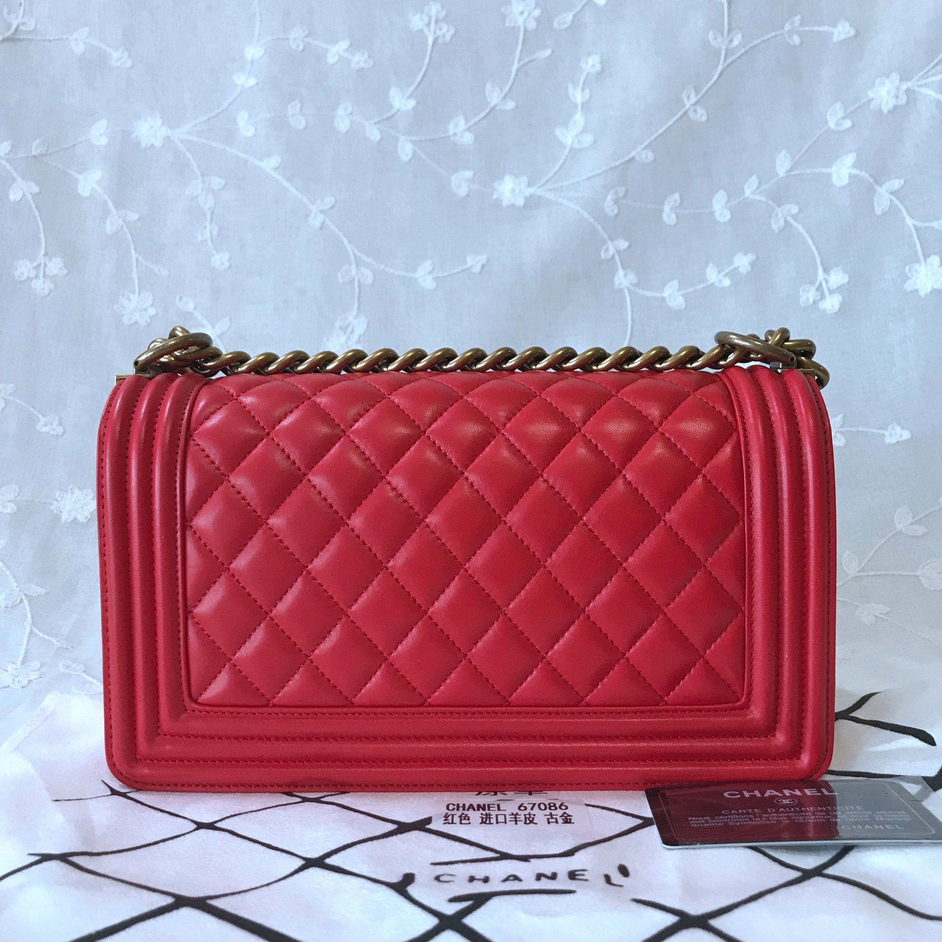 CHANEL BAY HANDBAG A67086