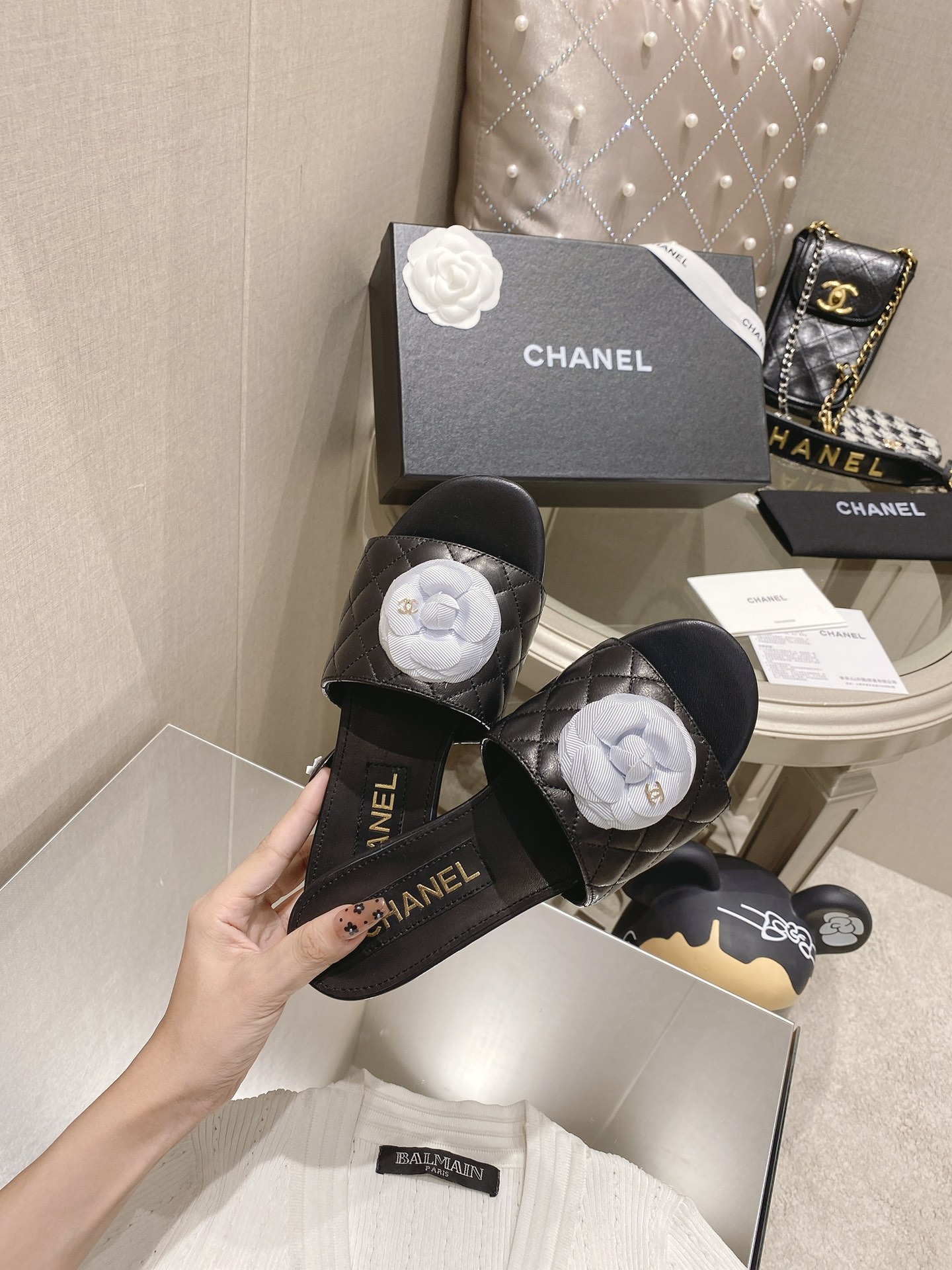 Chanel Shoes236