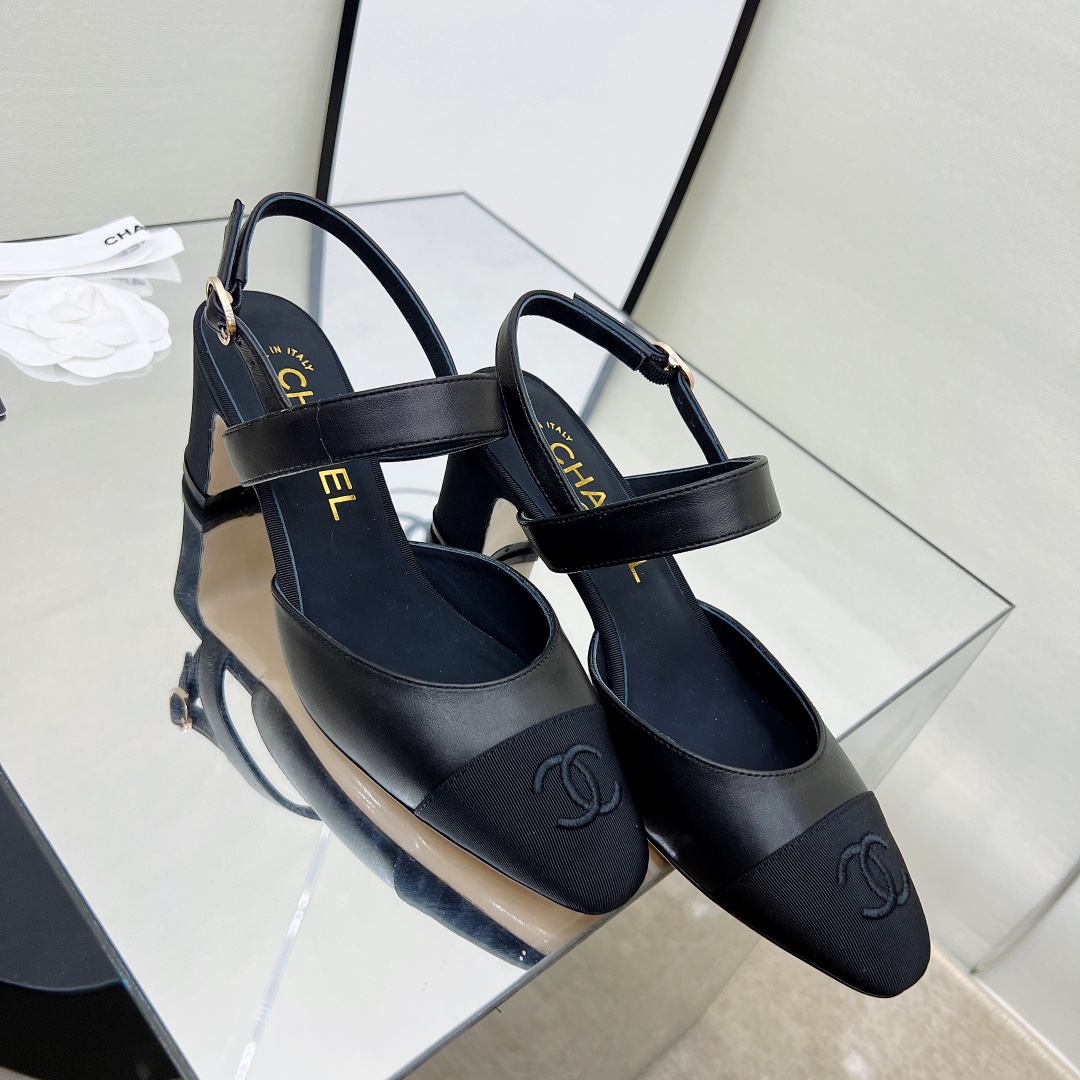 Chanel Shoes147
