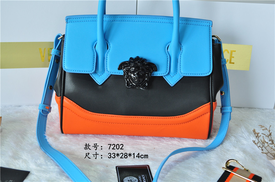 Versace AAA Quality Messenger Bags #596833