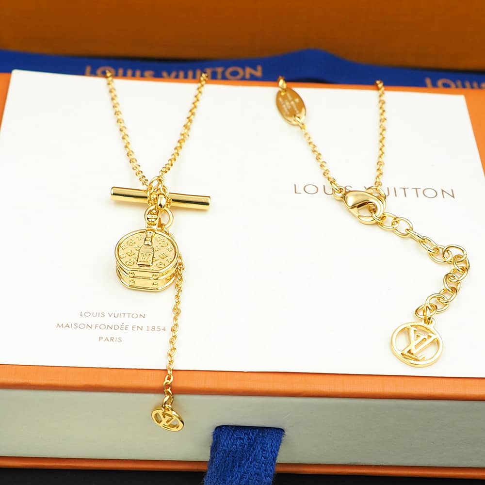 7 Star Louis Vuitton Necklace