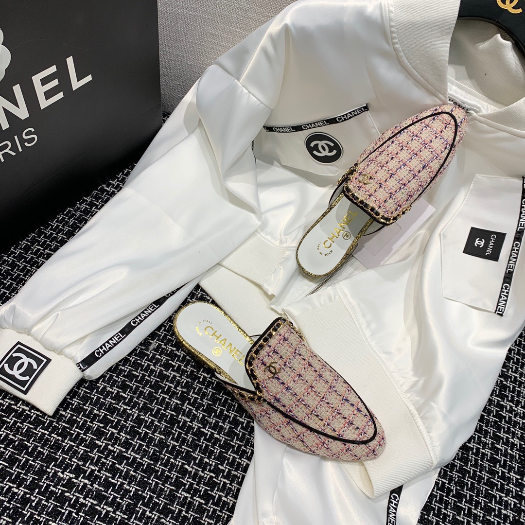 Chanel Shoes53