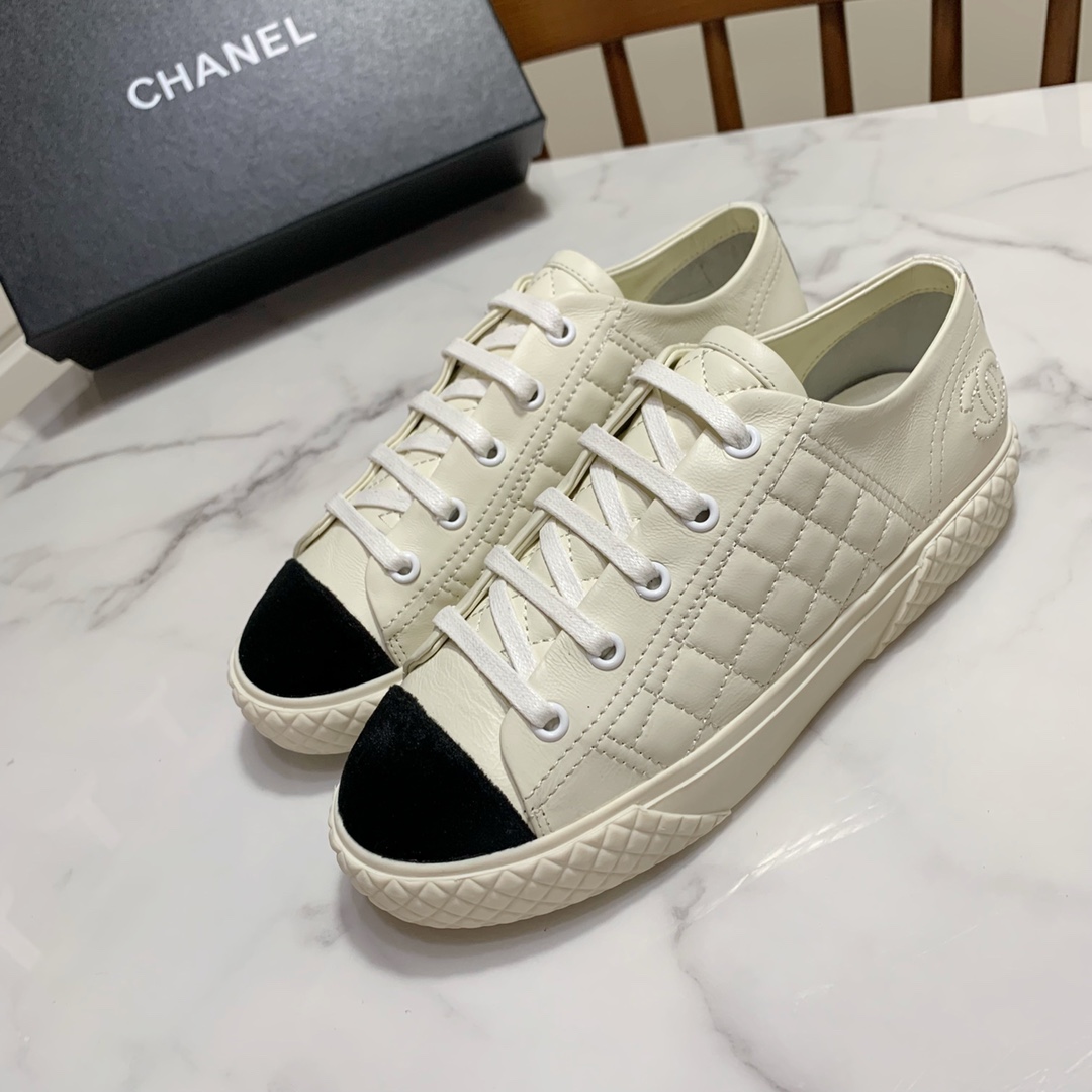 Chanel Shoes677