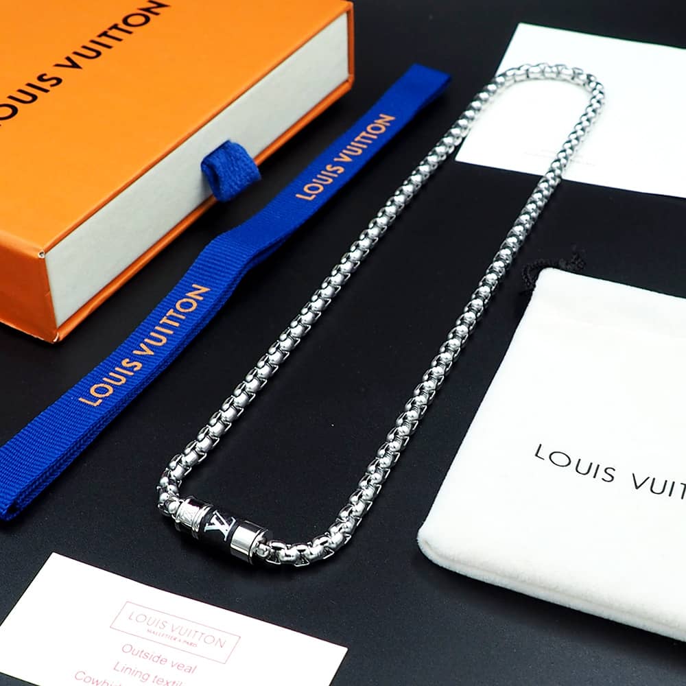 Wholesale Louis Vuitton Logo Necklace